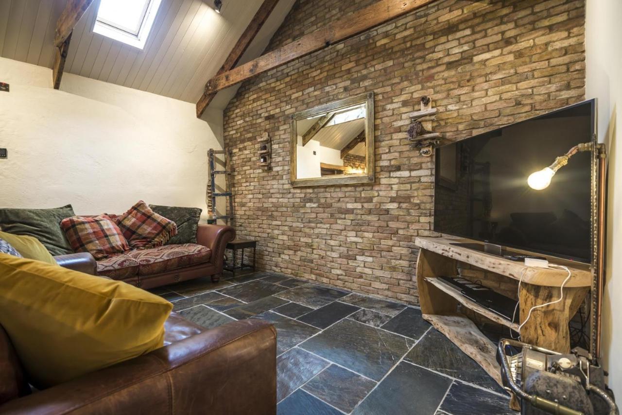 Lavender - Luxurious Barn Conversion - Blossom Farm Johnston エクステリア 写真