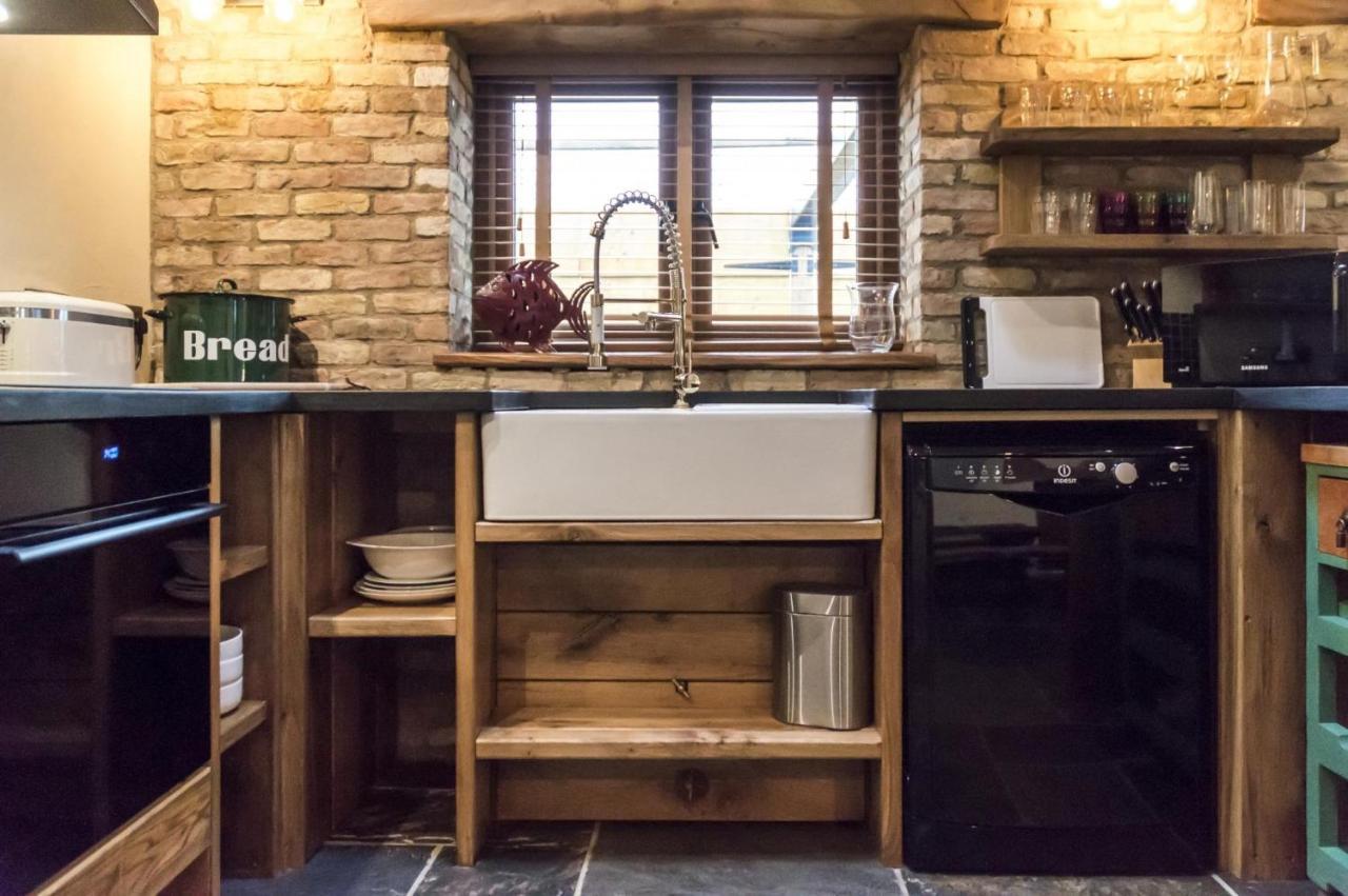 Lavender - Luxurious Barn Conversion - Blossom Farm Johnston エクステリア 写真