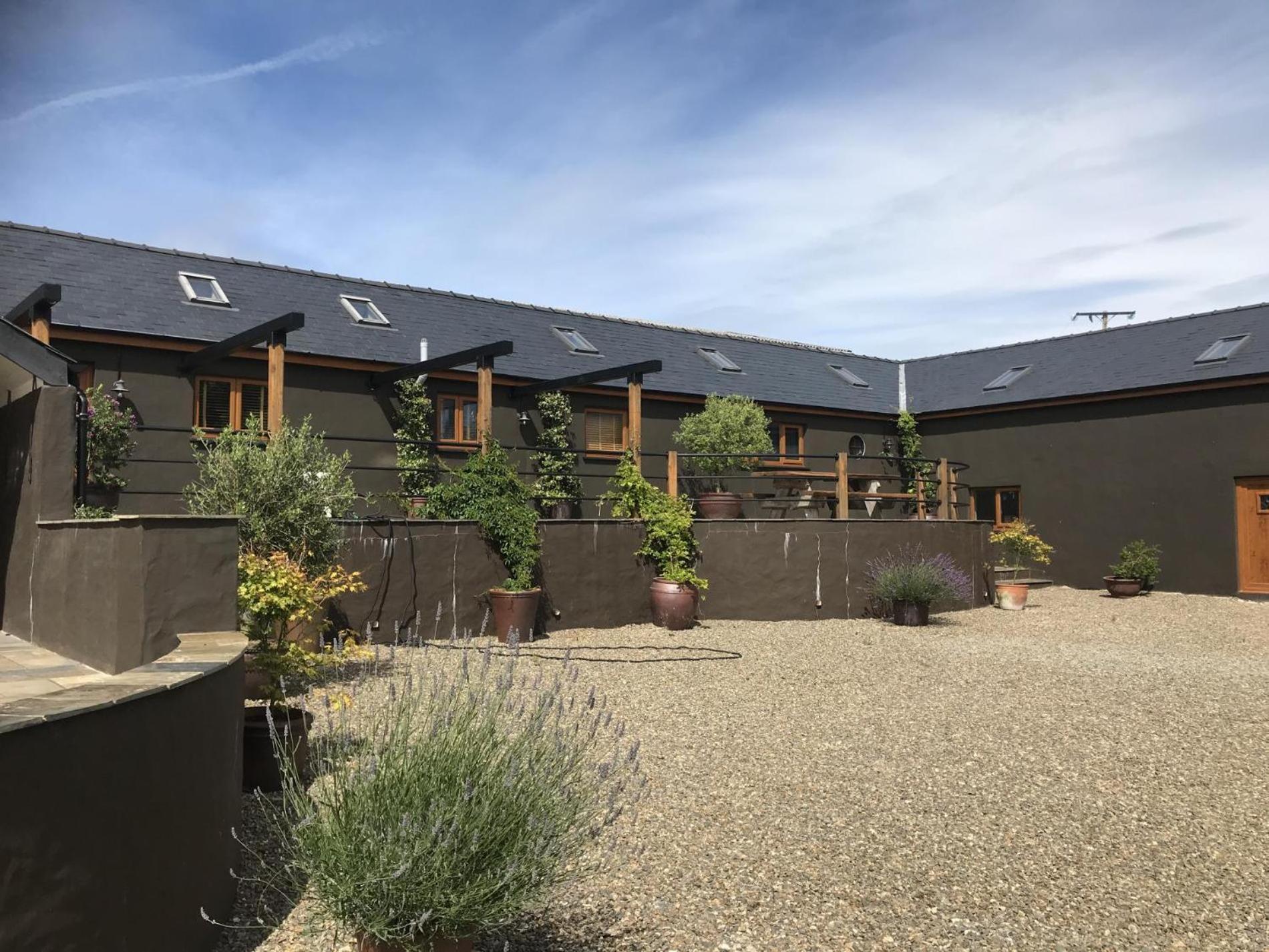 Lavender - Luxurious Barn Conversion - Blossom Farm Johnston エクステリア 写真